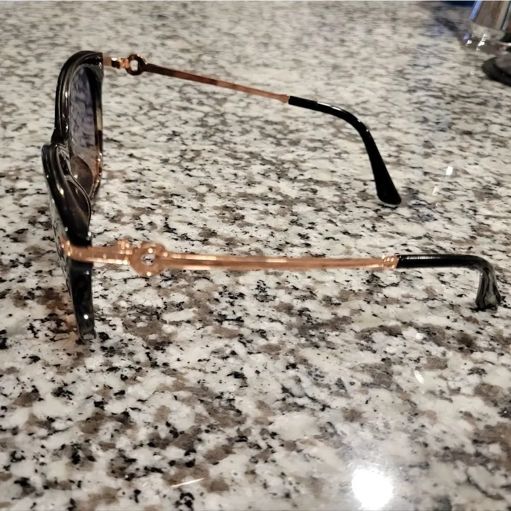Women's rounded Lens Sunglasses